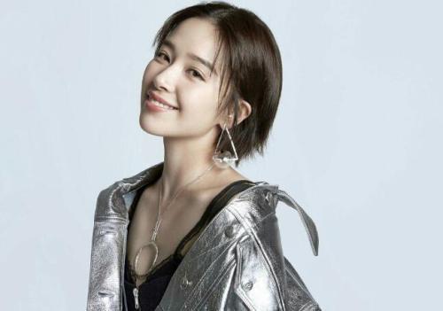 娱乐明星吃瓜君是谁啊,娱乐明星“吃瓜君”的真实身份与幕后故事