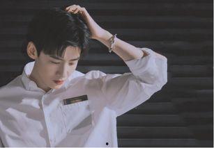 娱乐圈吃瓜白敬亭,娱乐圈吃瓜达人，揭秘明星幕后故事