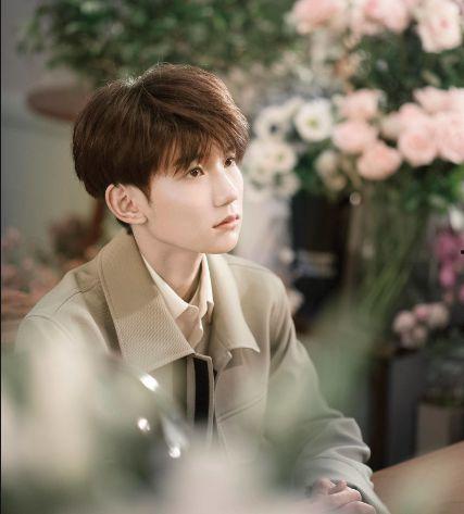 王源吃瓜爆料娱乐节目视频,吃瓜爆料大揭秘